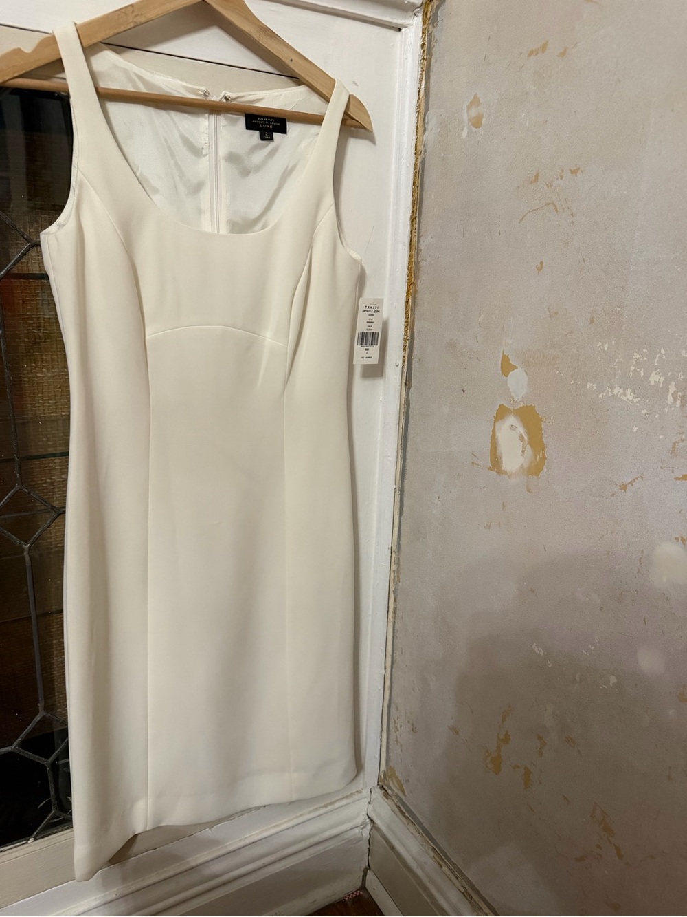 Tahari White Sleeveless Sheath Dress